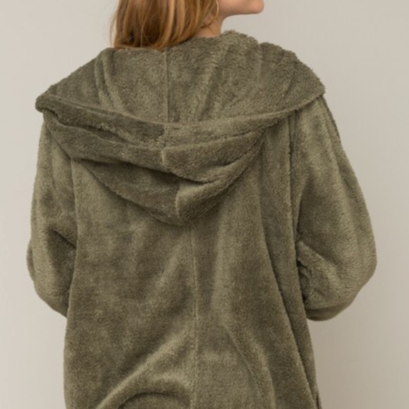 ❄️LAST3️⃣//OLIVE BLANKET CARDIGAN FLEECE HOODIE - Picture 4 of 12